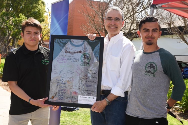 ALMA MAES Extravaganza