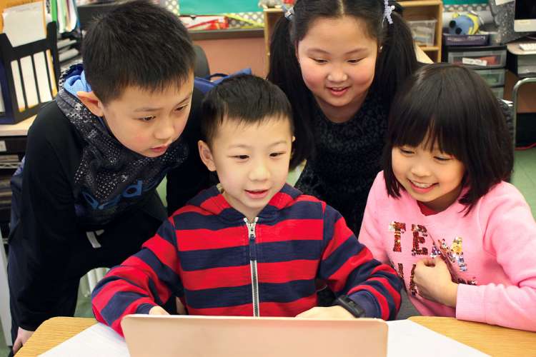 Students use the Try Engineering Together eMentorship platform.