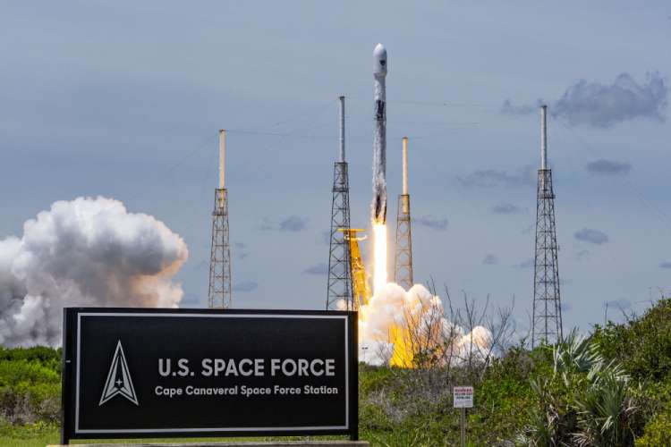 GPS III-5 Launch - DVIDS.jpg